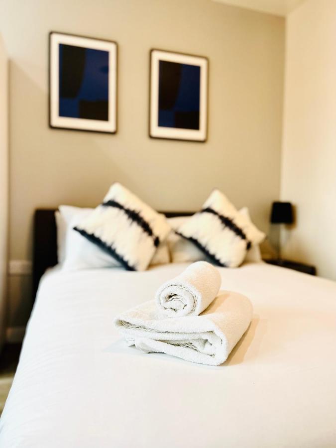 Stylish Studio Apartment Near To Old Trafford Stadium Manchester Eksteriør bilde